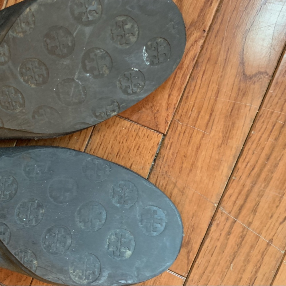 Tory Burch Black /darkest brown Leather Flats with Gold Accent - Picture 8 of 9